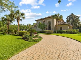 24 Grand Mnr, Sugar Land, TX 77479