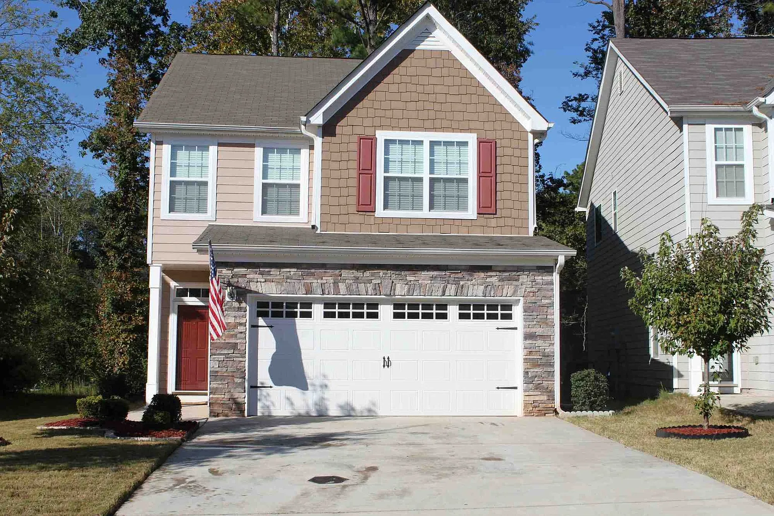 2521 Capella Cir SW photo 1