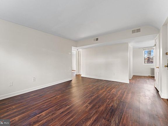 4th image of 1404 12th St N #S-g6