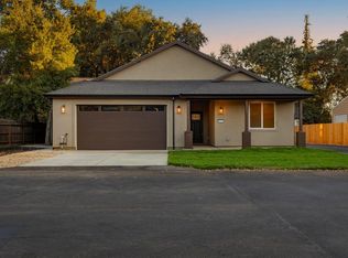 8922 Park Trail Dr, Elk Grove, CA 95624