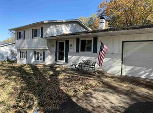 58440 Valley View Dr, Elkhart, IN 46517