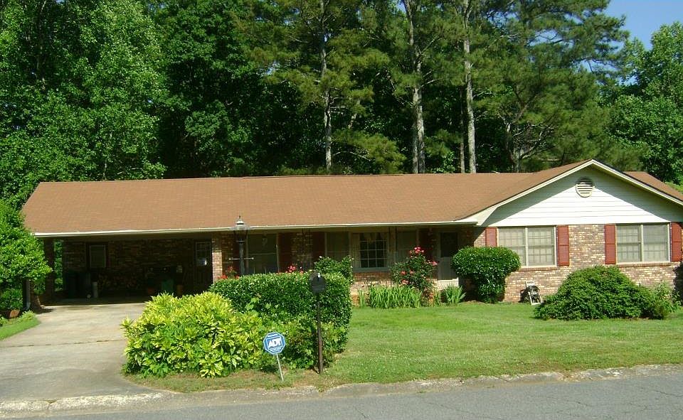 1st image of 2911 Carriage Ct SW