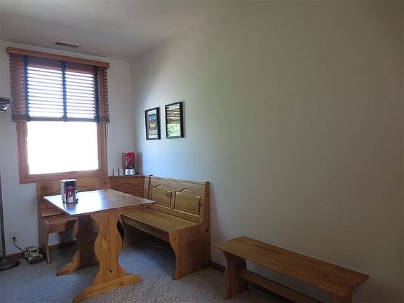 3rd image of 95 Jansen Cir