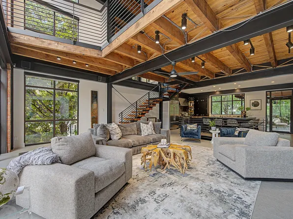 2967 Magnolia Hill Ct, Dallas, TX 75201
