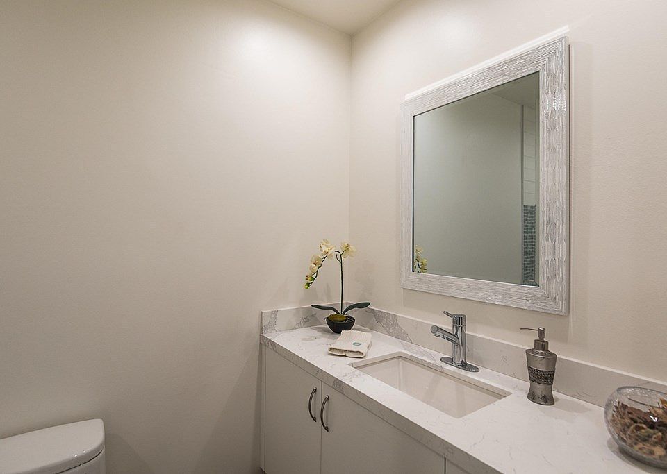 1st image of 365 Greenway Ave