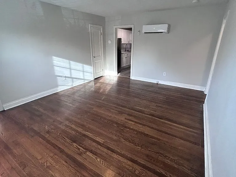 4901 Chamberlayne Ave #4 — Photo 1
