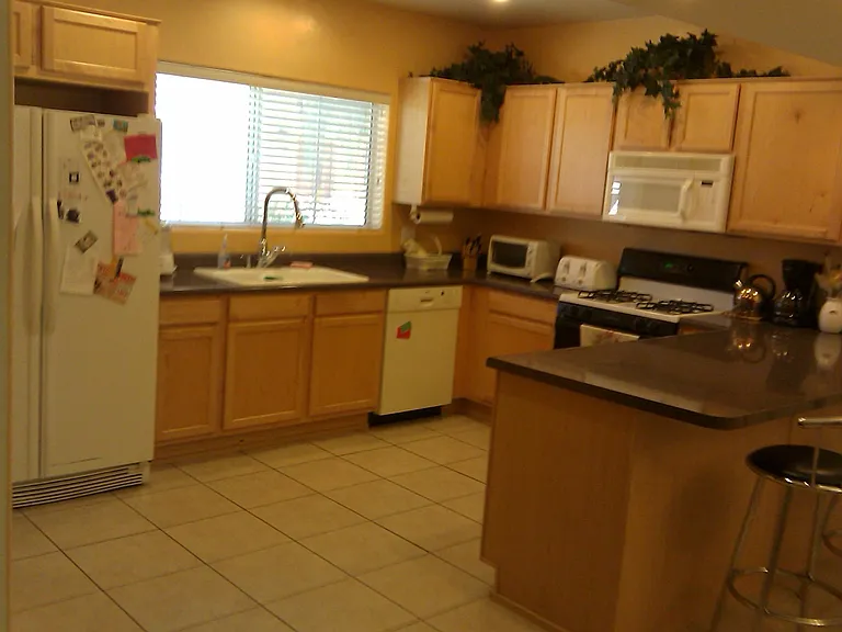 500 N Forgeus Ave #100 — Photo 4