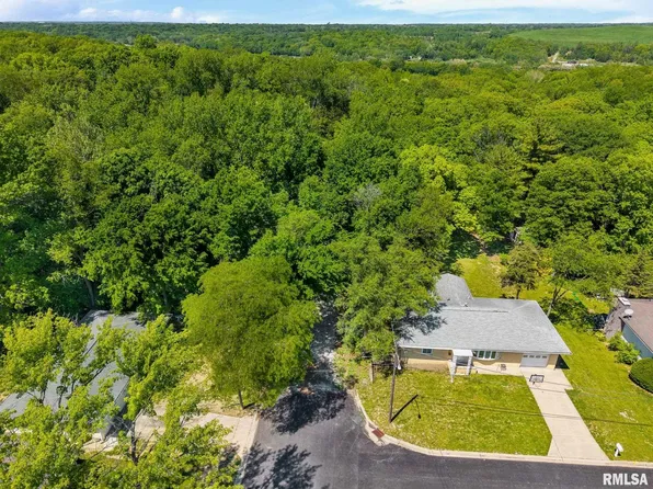 Racill Ct, East Peoria, IL 61611