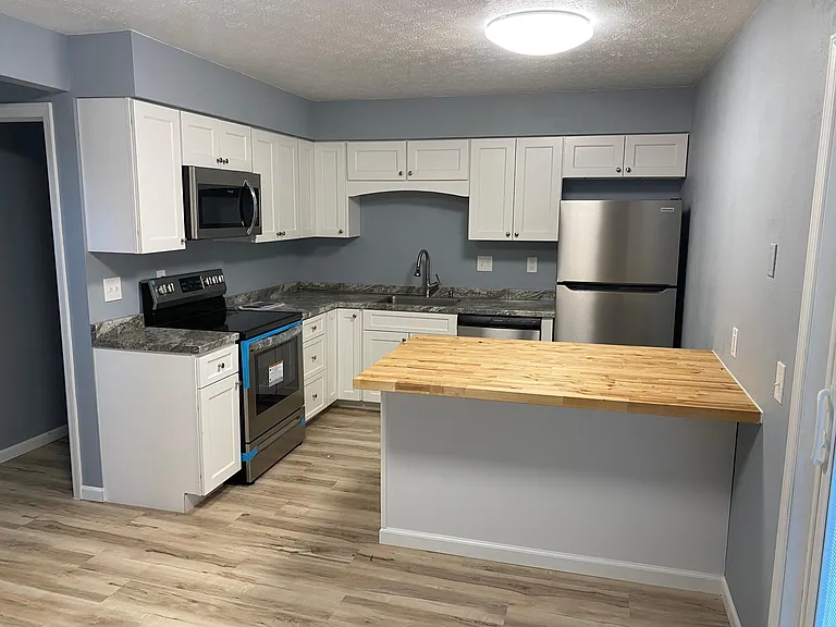 33 Dorset Ct — Photo 4