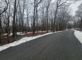 130 Jay Peak Ct, Henryville, PA
