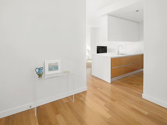 5th image of 555 W 59th St APT 9C