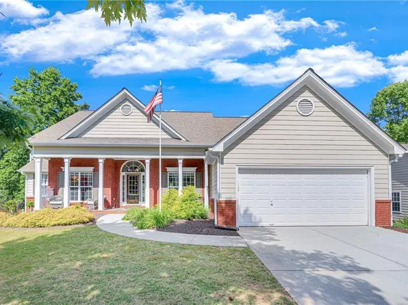 3885 Blue Sky Ct, Gainesville, GA 30506