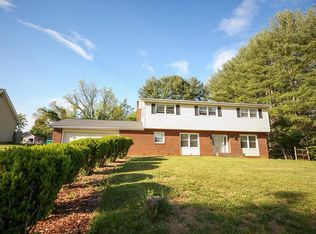 14011 Stone Dr, Bristol, VA 24202