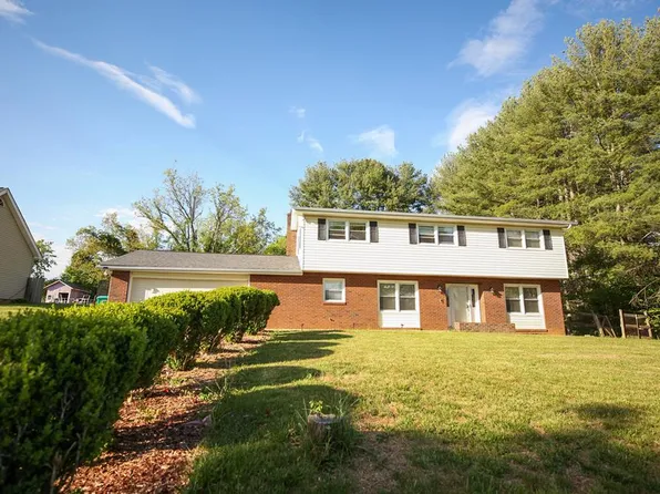14011-14011 Stone Dr, Bristol, VA 24202