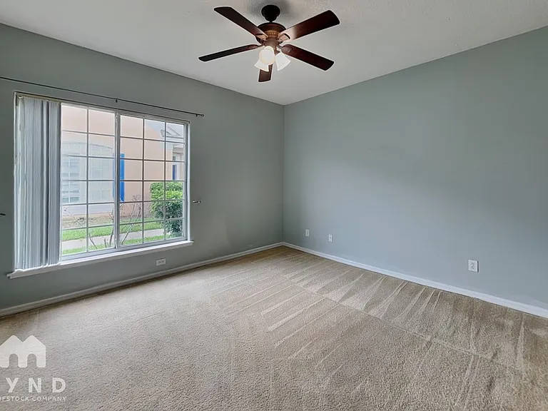 2125 Island Walk Dr — Photo 6