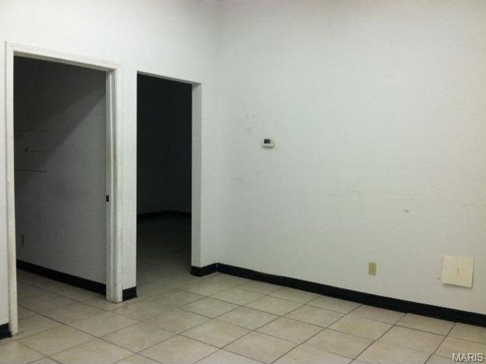 2nd image of 15 Progress Dr