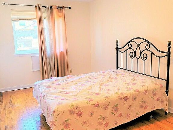 5th image of 31-17 30th St #3