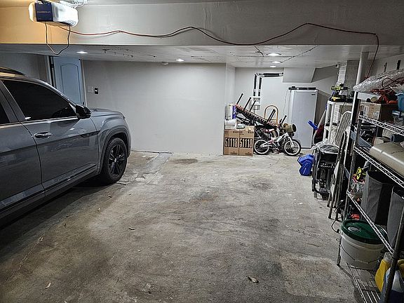 3rd image of 2800 E Meyer Blvd