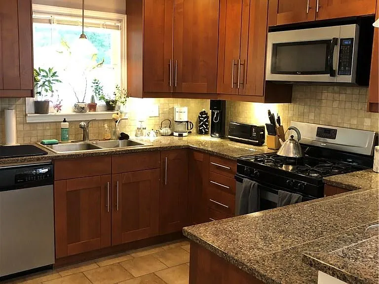 1517 Piedmont Ave — Photo 6