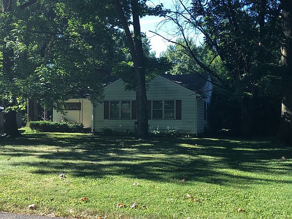 2nd image of 5447 N Park Dr