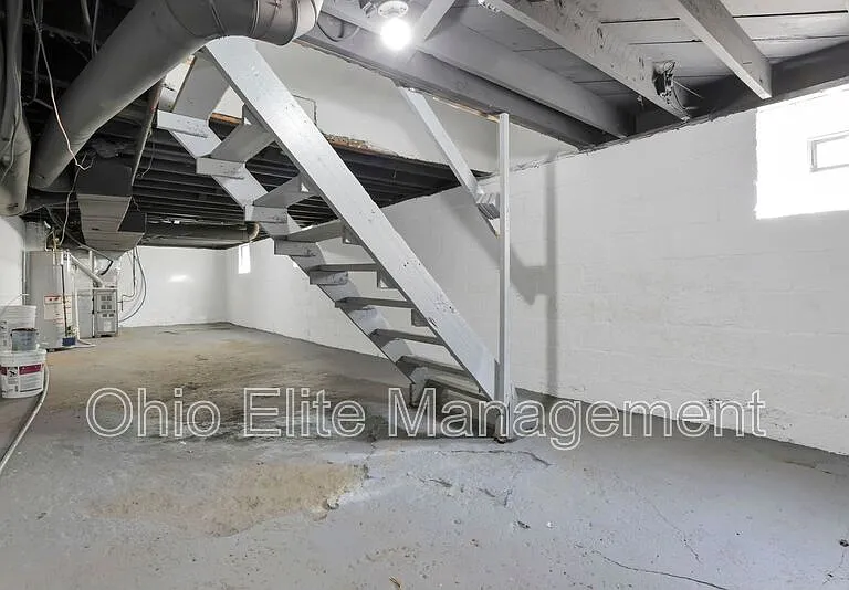 793 E Starr Ave — Photo 33
