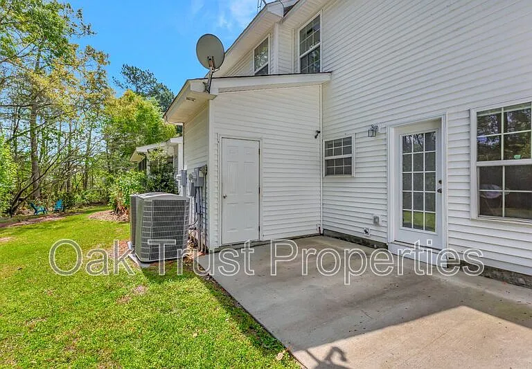 126 Tuscany Ct — Photo 28