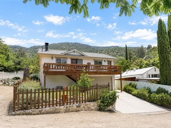 3520 Iowa Trl, Frazier Park, CA 93225