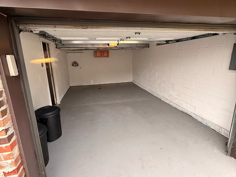 369 Cameco Cir — Photo 11