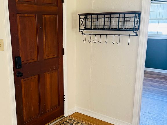 5th image of 9178 Sunshine Blvd