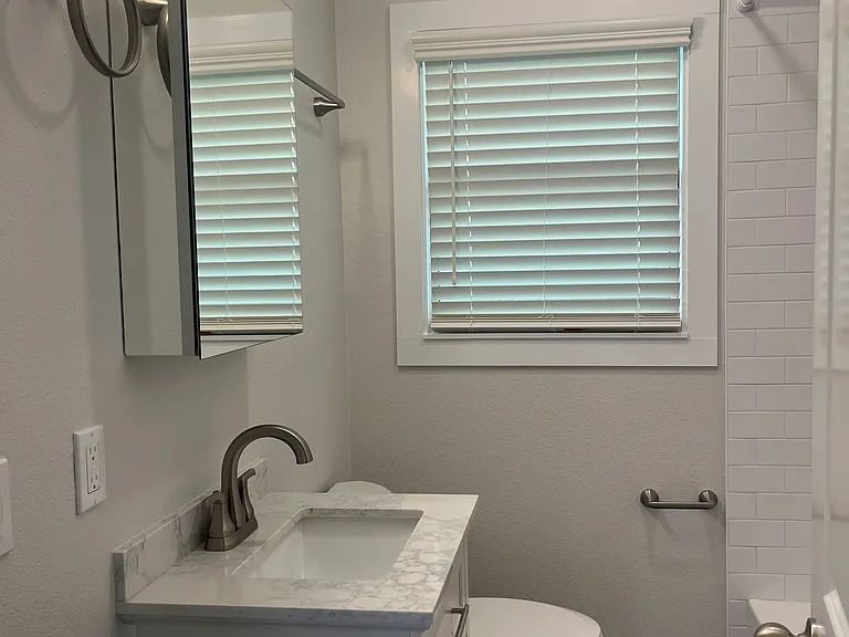 2623 V St — Photo 6