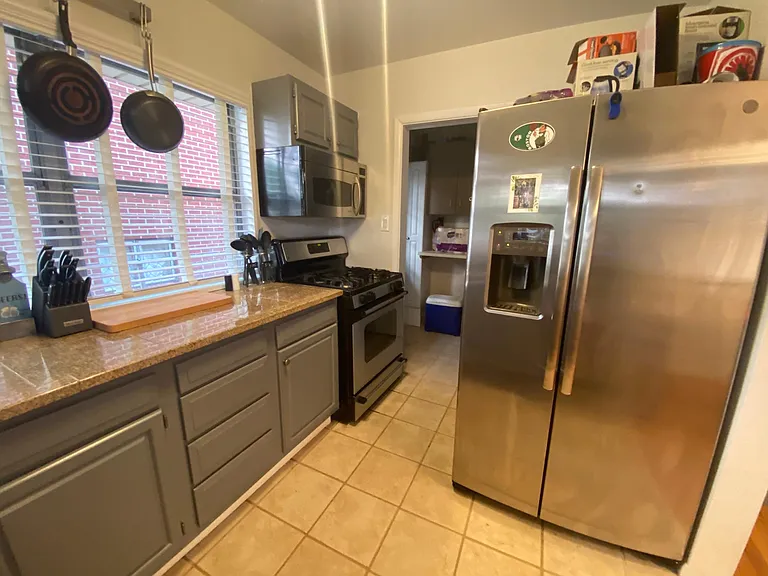 2810 Zenobia St — Photo 9