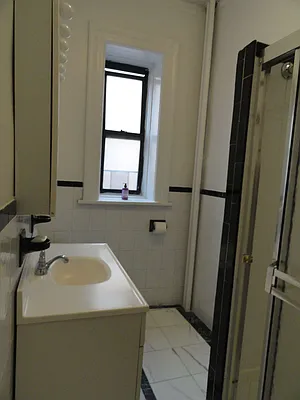 Rented by Manhattan Flats | media 49