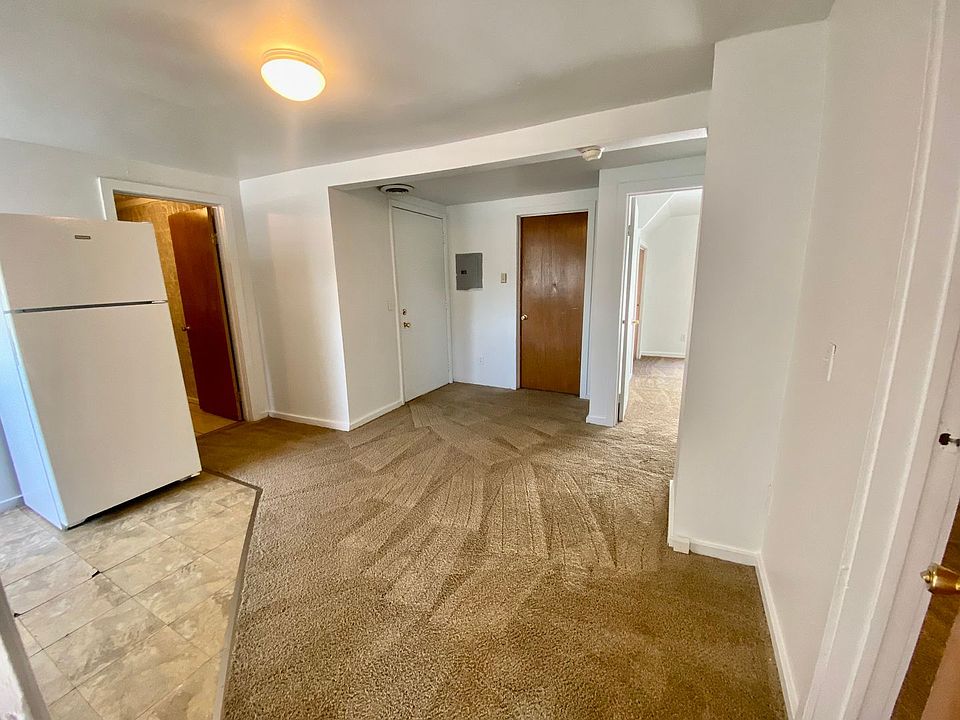 1st image of 603 W Cross St APT 3