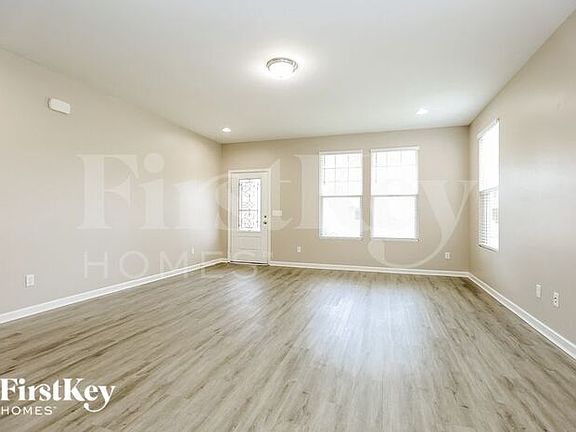 2nd image of 2510 Miranda Dr