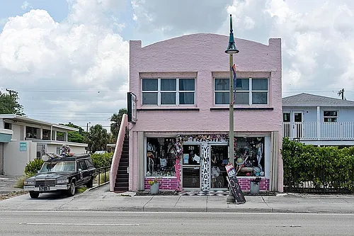 521 N Dixie Hwy Photo 1