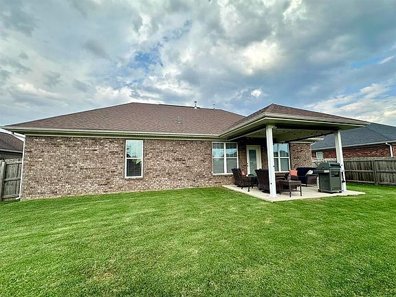 4th image of 4114 Mayflower Dr