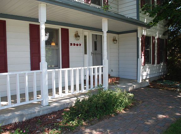 2nd image of 2907 Laguna Dr