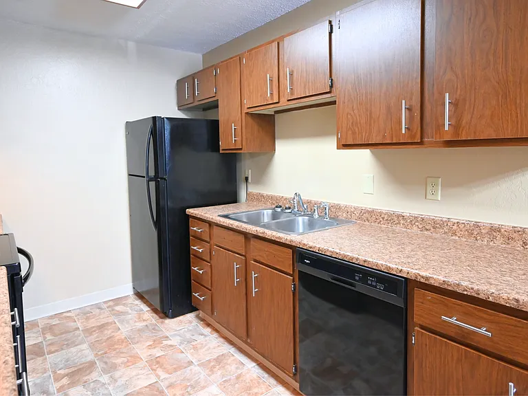 3260 Raven Oaks Dr — Photo 3