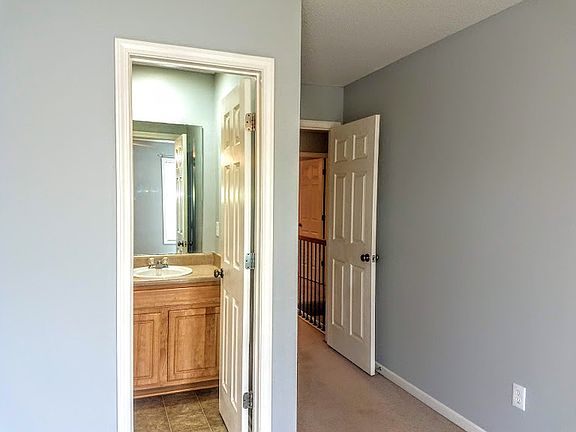 5th image of 13108 Everett Ct