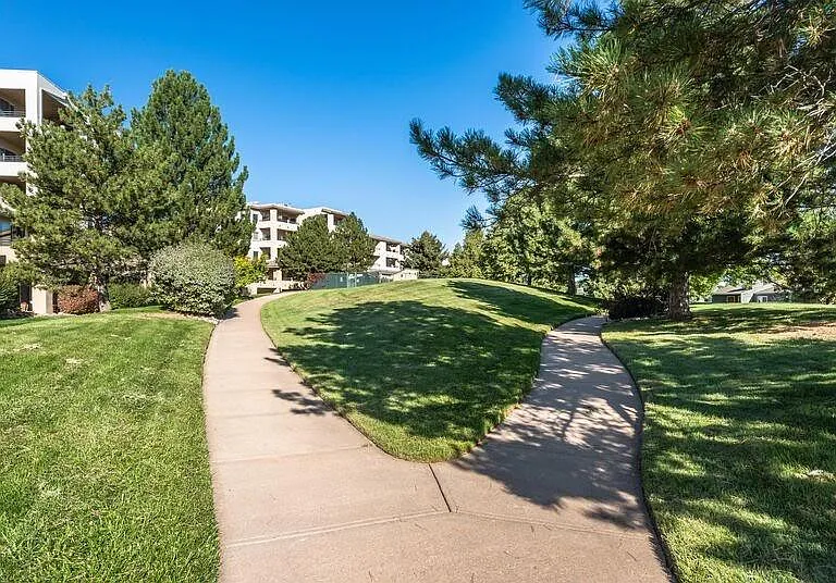 13361 W Alameda Pkwy — Photo 30