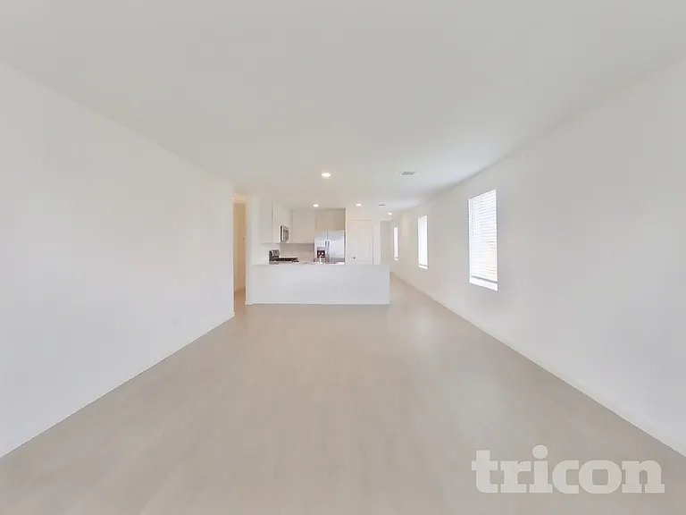 3013 Dawn Sound Dr — Photo 3