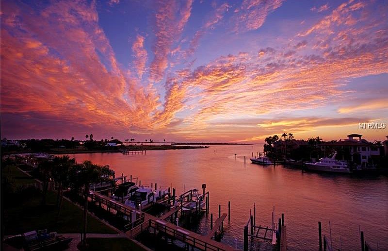 2nd image of 1060 Pinellas Bayway S APT 305