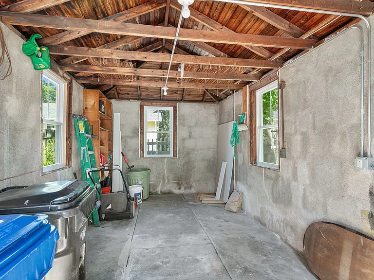 8 Bush St — Photo 60