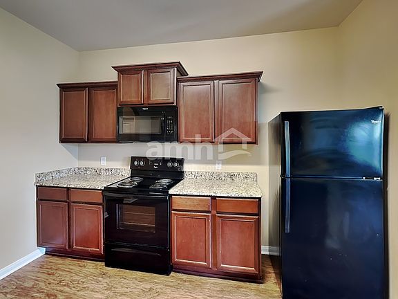 3rd image of 6241 Obsidian Creek Dr