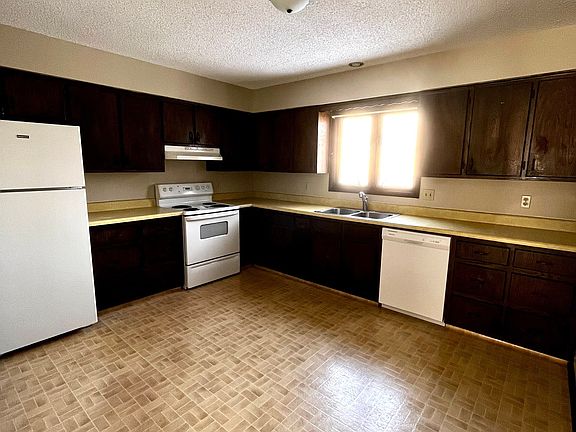 3rd image of 5016 Meredeth St #5018