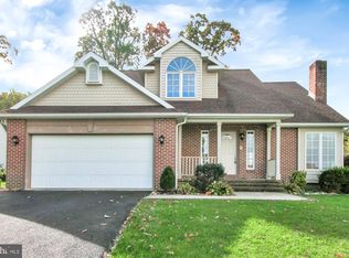 328 Sycamore Ln, Blandon, PA 19510