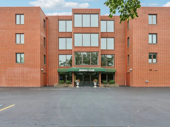 1S045 Spring Rd Unit 3C, Oakbrook Terrace, IL 60181