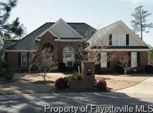 509 Captains Pl, Fayetteville, NC 28311