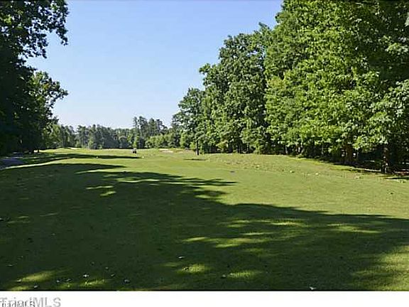 5th image of 703 N Glendevon Ct