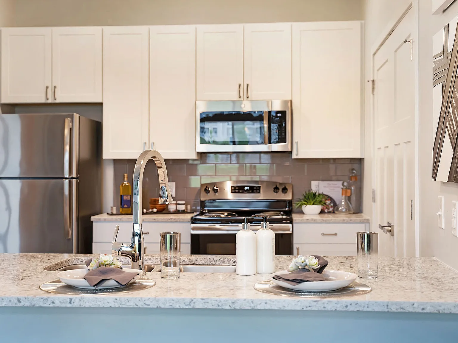 Satori Flats — Photo 4